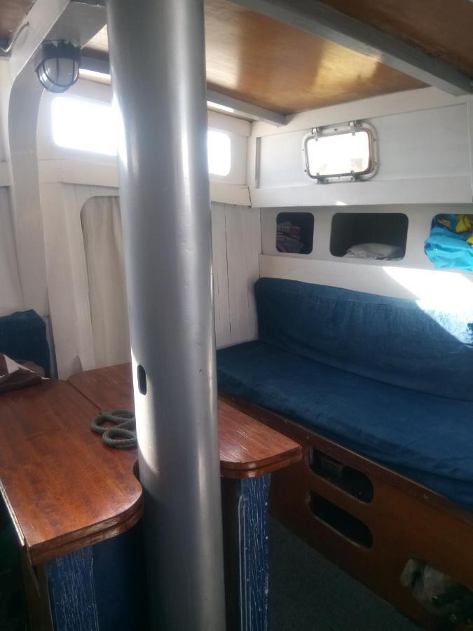 Bateau En Ville Saint-Tropez Exterior foto